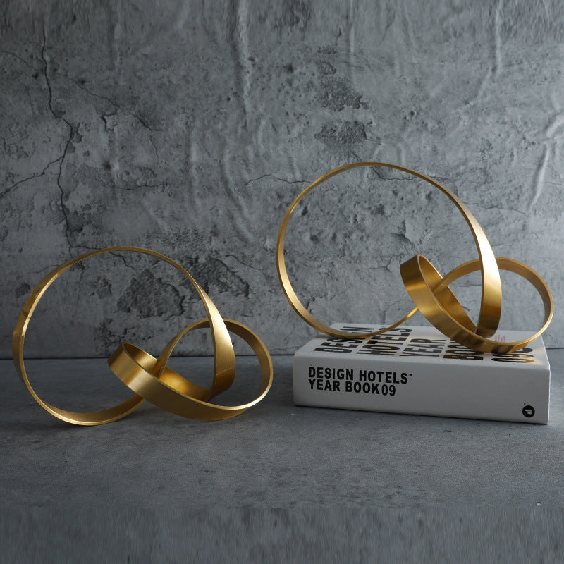 Soft Gold Skulptur – Modern & Elegant | Cinnemoon Decor