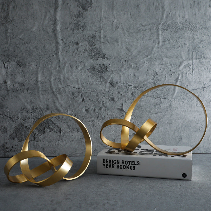 Soft Gold Skulptur – Modern & Elegant | Cinnemoon Decor